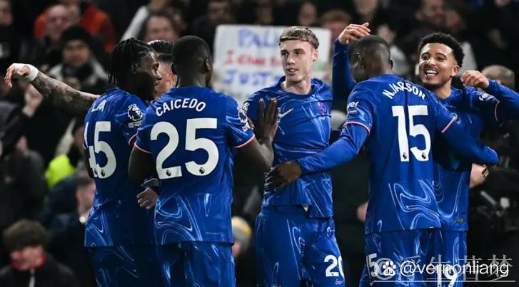 切尔西客场2-1险胜哥本哈根,詹姆斯与恩佐建功,古斯托因伤离场 切尔西客场2-1险胜哥本哈根,詹姆斯与恩佐建功,古斯托因伤离场